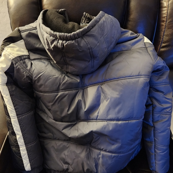 Jacket - Picture 2 of 4